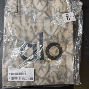 ALO Yoga Grey Tiedye Shopper Tote with Black Trim